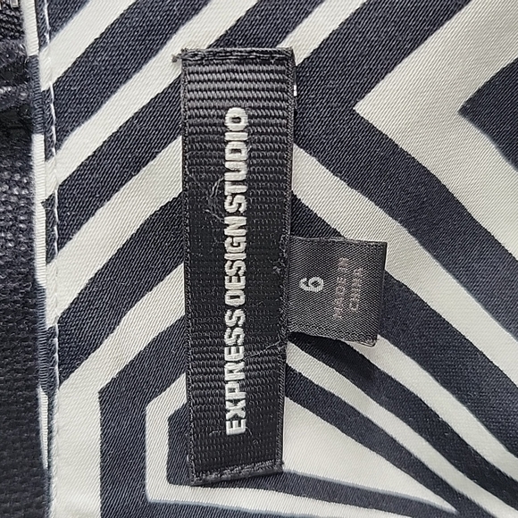 *EXPRESS DESIGN STUDIO Black and White Geometric Mini Skirt Size 6 - Picture 5 of 5